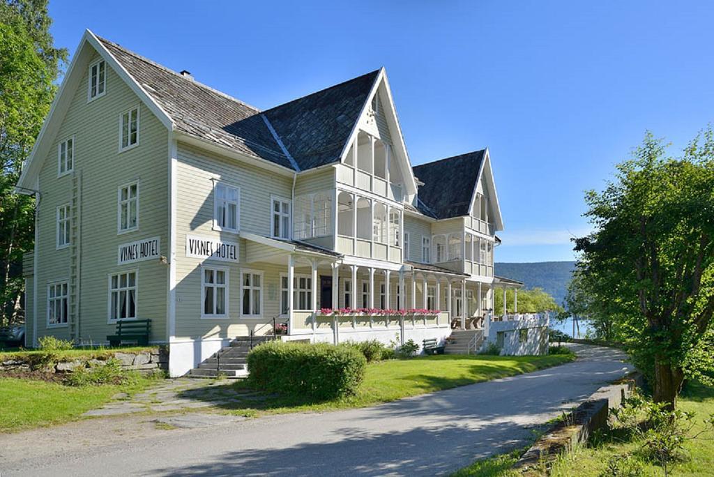 Visnes Hotel ストリン エクステリア 写真