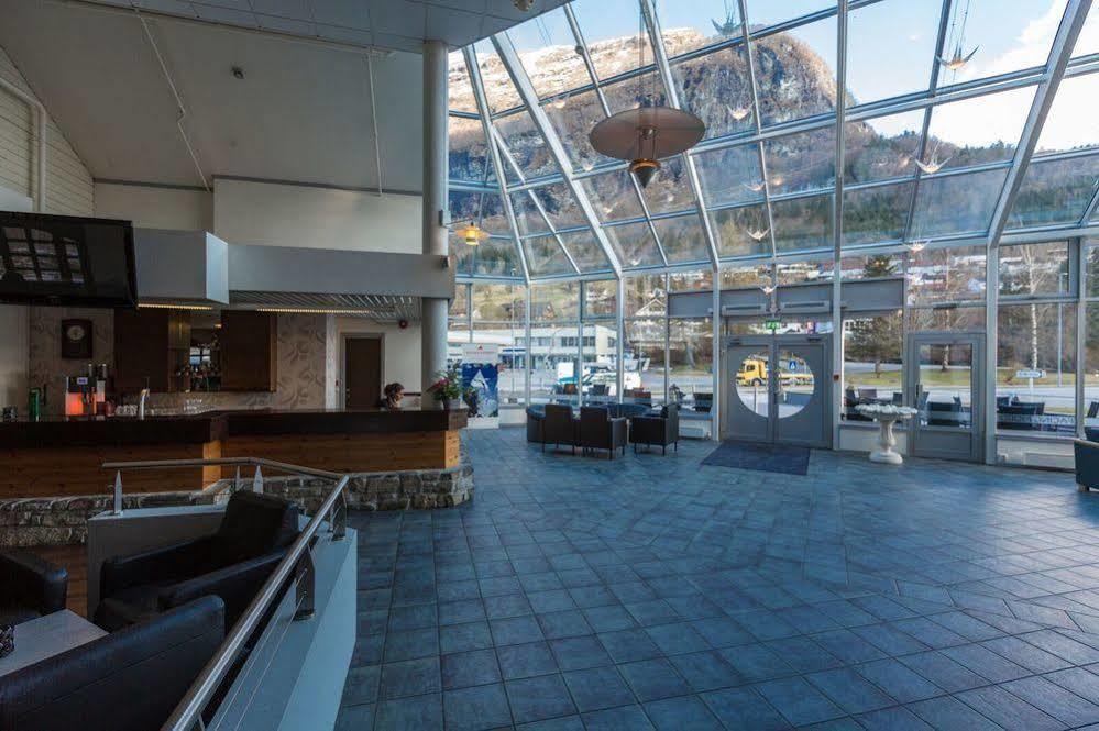Visnes Hotel ストリン エクステリア 写真